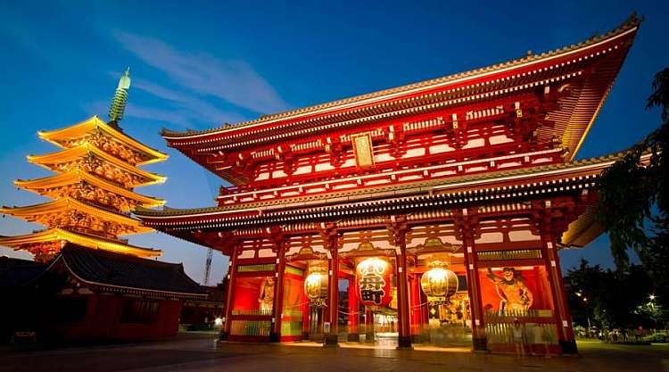 Il Tempio Asakusa Kannon a Tokyo